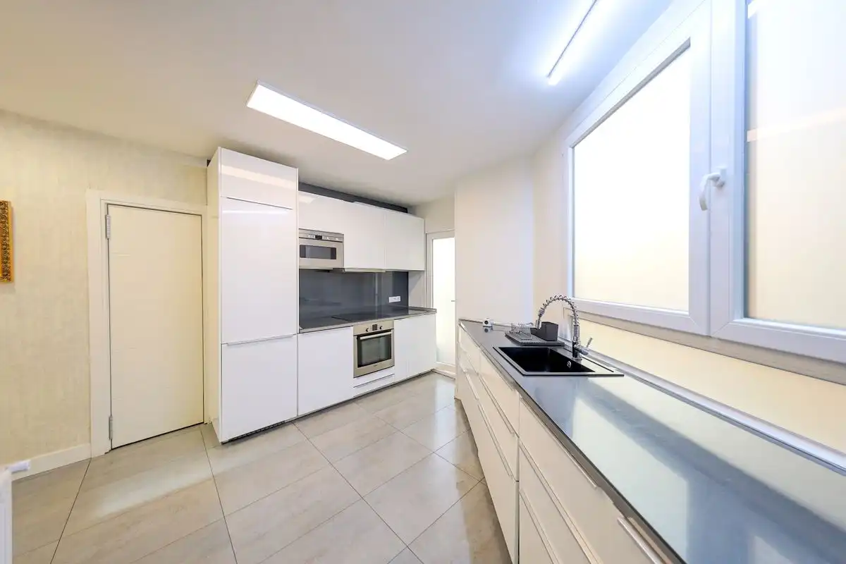 Appartement avec terrasse à vendre à Calle de Guzmán el Bueno, imagen 16