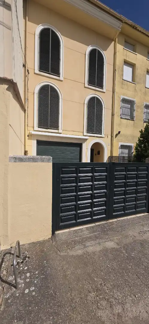 Exterior view of Houses for sale in Guijuelo  with Balcony
