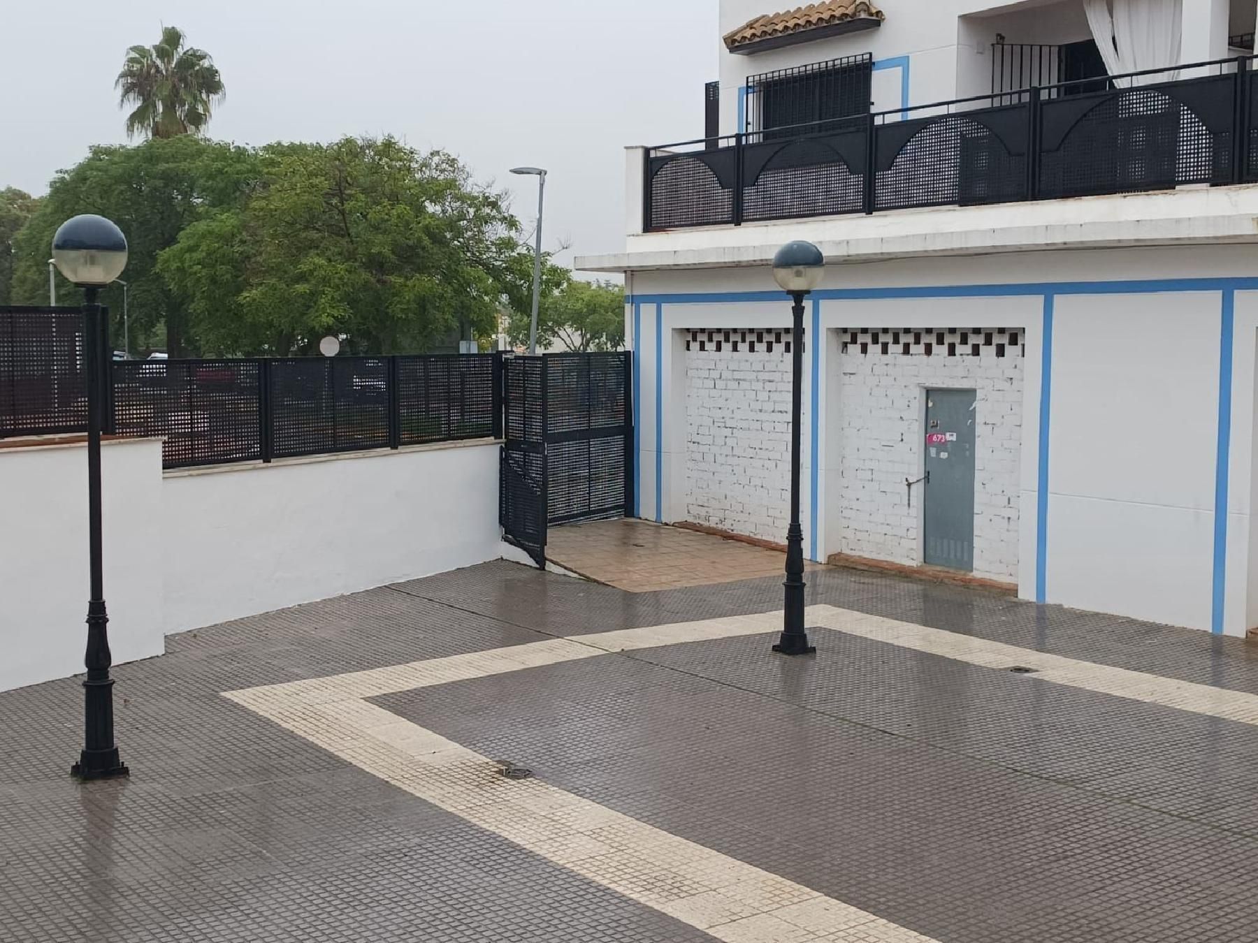 Aparcament de Local en venda en Palomares del Río