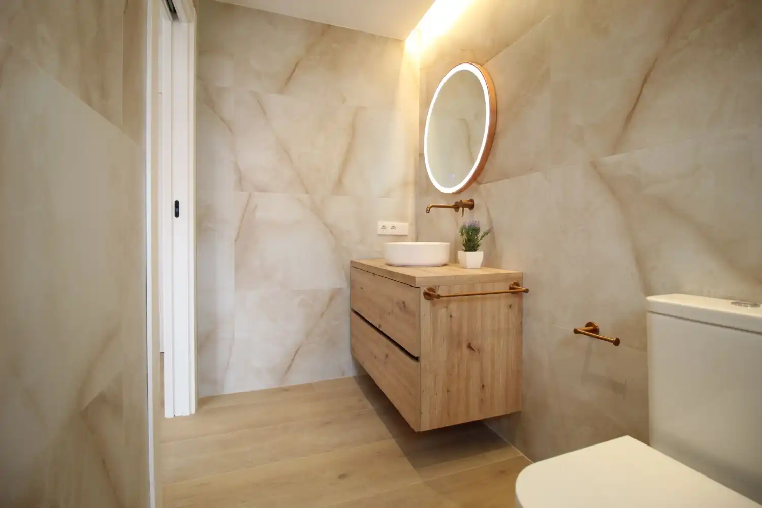 Bathroom of Flat for sale in Almenara  with Air Conditioner, Heating and Storage room