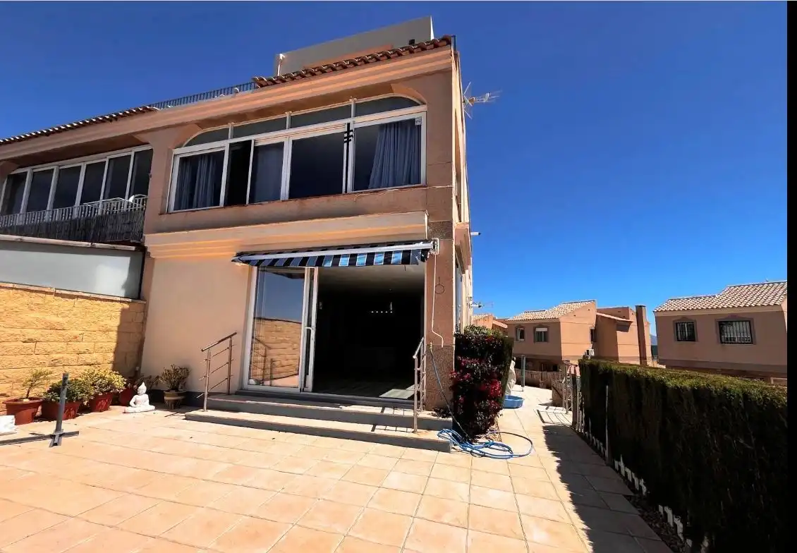 Exterior view of Flat for sale in La Nucia  with Air Conditioner, Private garden and Storage room
