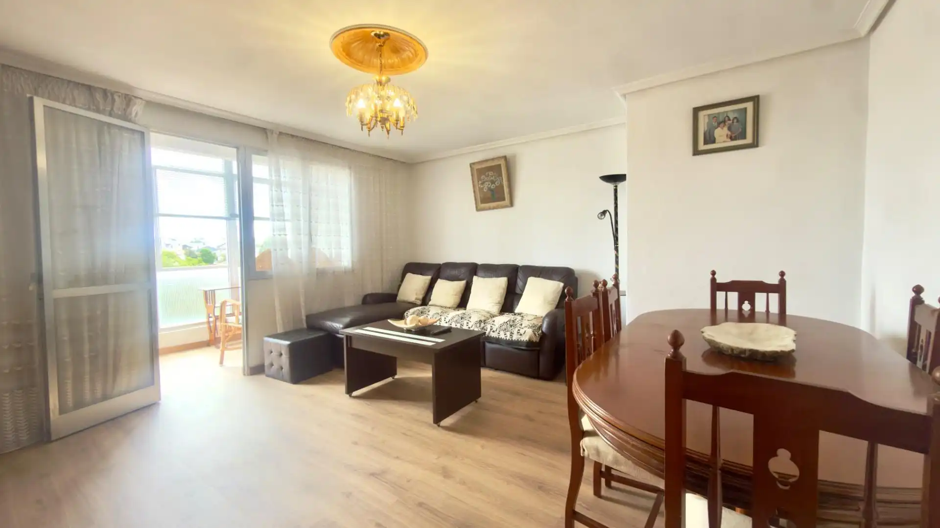 Sala de estar de Piso en venta en A Pobra de Trives  con Calefacción y Amueblado