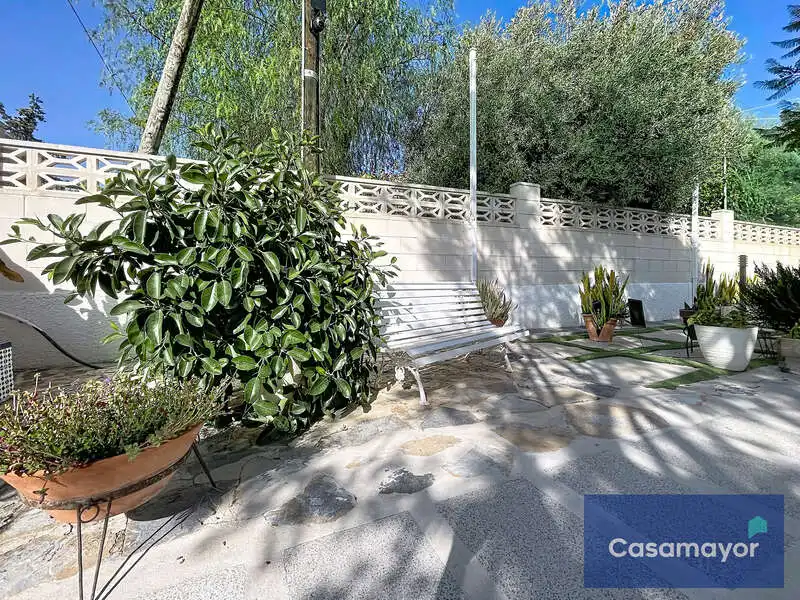 Jardí de Casa o xalet en venda en Sant Joan d'Alacant amb Aire condicionat, Jardí privat i Piscina