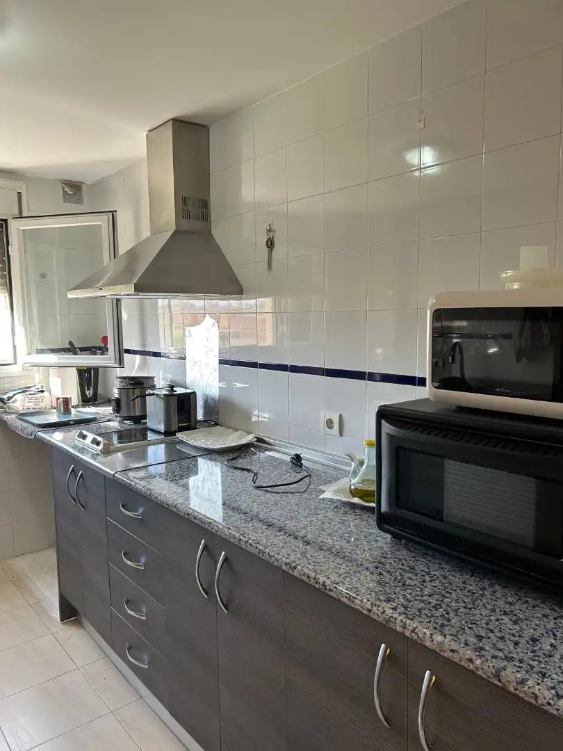 Cuina de Pis en venda en Jaén amb Aire condicionat i Moblat
