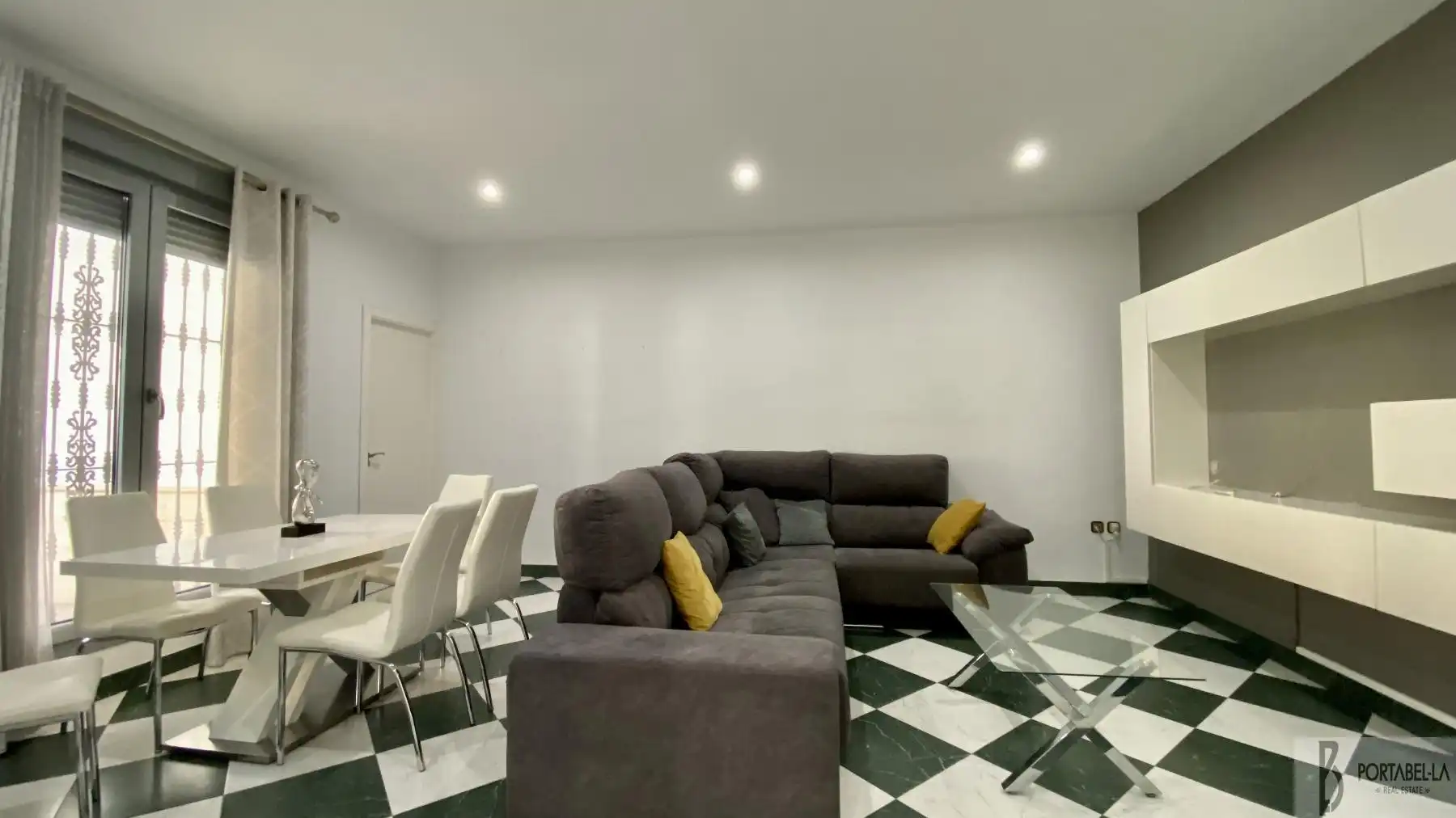 Wohnzimmer von Einfamilien-Reihenhaus zum Verkauf in Espera mit Klimaanlage und Abstellraum