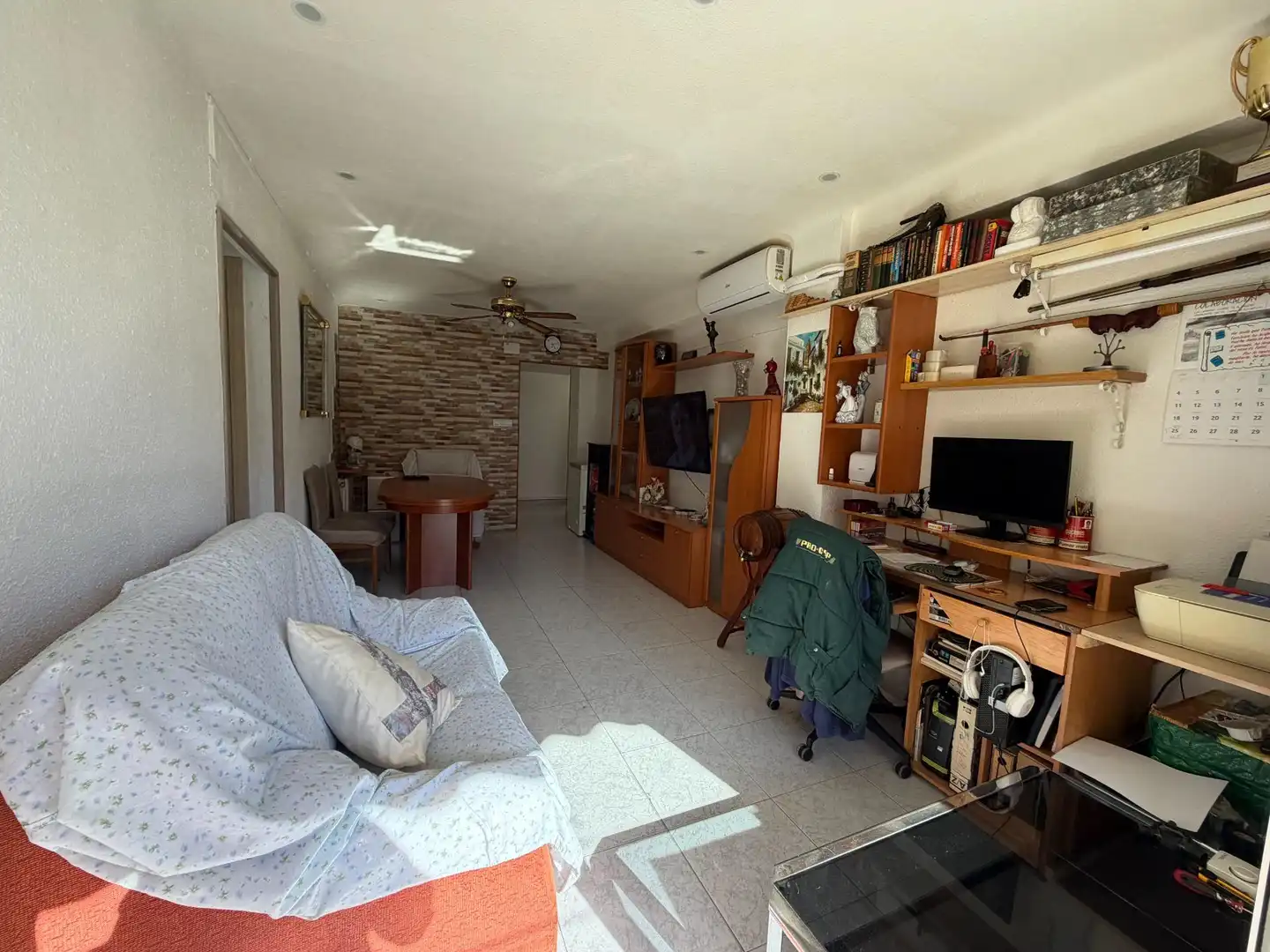 Living room of Flat for sale in Alicante / Alacant  with Air Conditioner and Heating