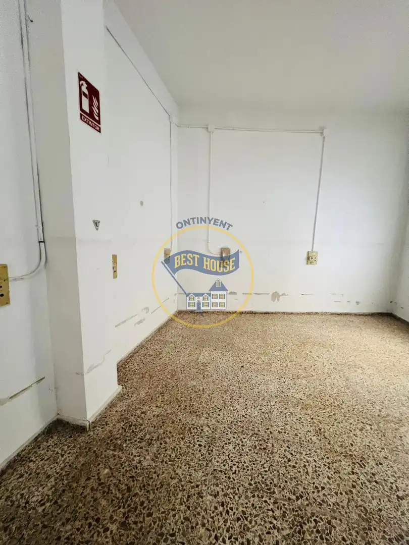 Business premises to rent in Sant Josep - Zona Hospital, imagen 4