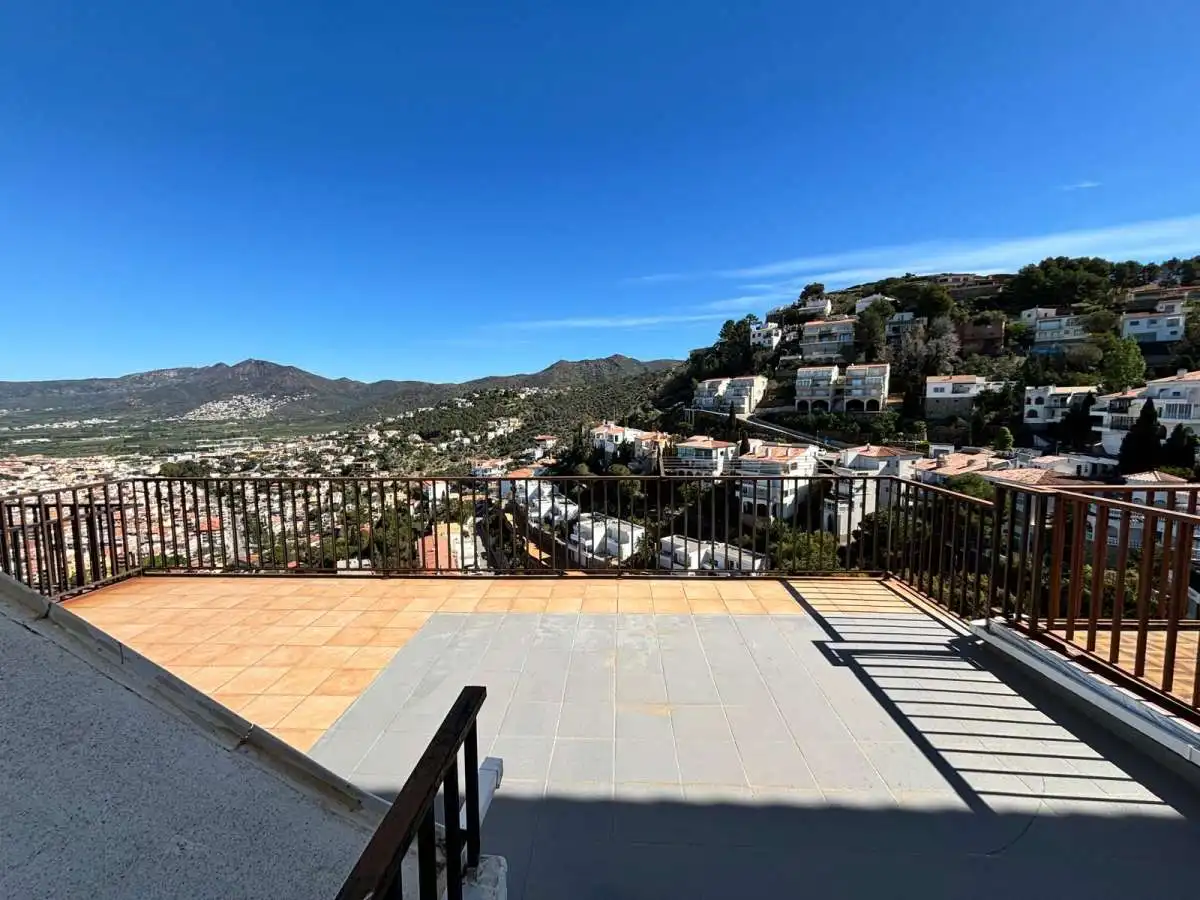 Casa bifamiliare in vendita a Almadrava - Canyelles - Puig-Rom, imagen 3