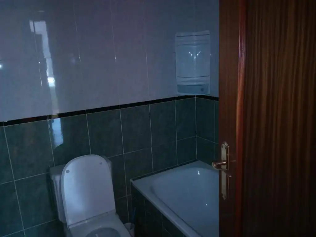 Bany de Planta baixa en venda en Covadonga - Campuzano - Ciudad Vergel