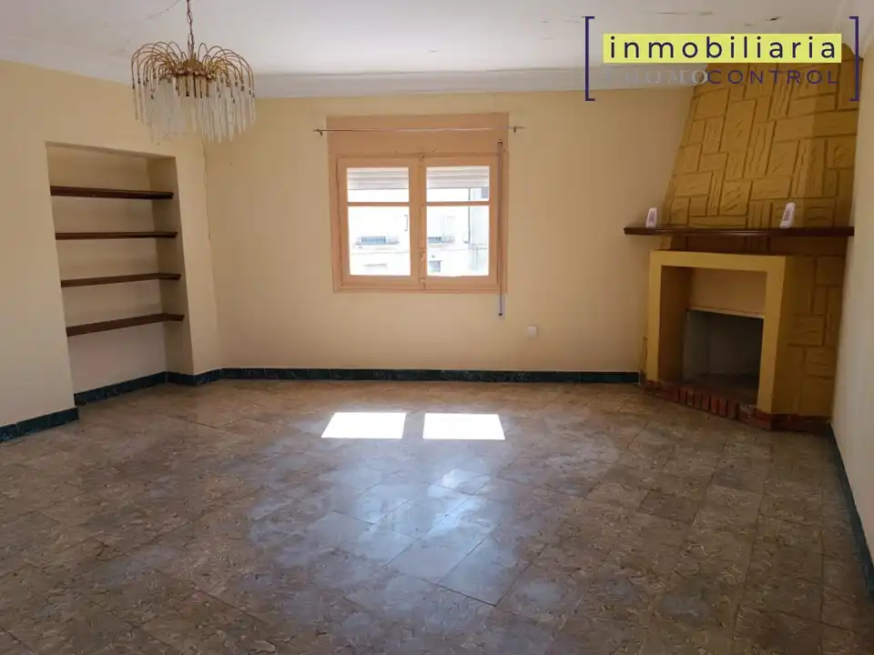 Wohnzimmer von Einfamilien-Reihenhaus zum Verkauf in San Mateo de Gállego mit Terrasse, Möbliert und Mikrowelle