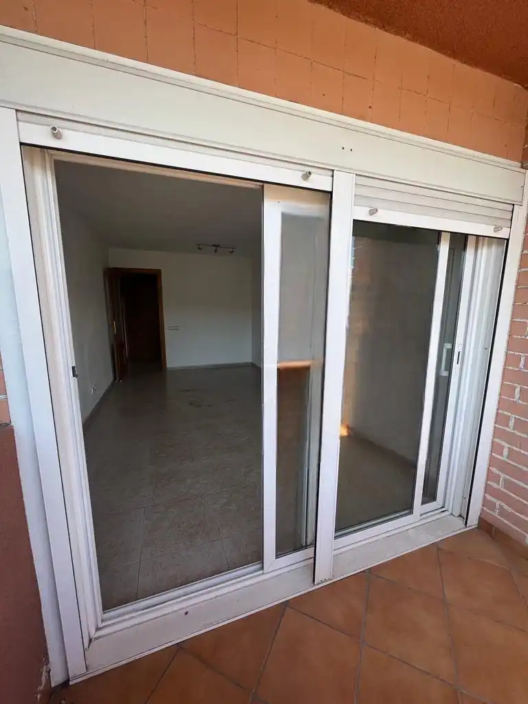 Piso en venta en Granollers con Calefacción, Balcón y Alarma