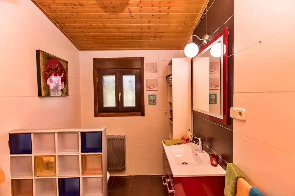 Badezimmer von Gebäude zum Verkauf in Ibeas de Juarros