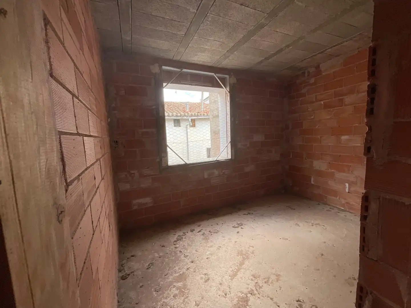 Casa adosada en venta en Castañares de Rioja