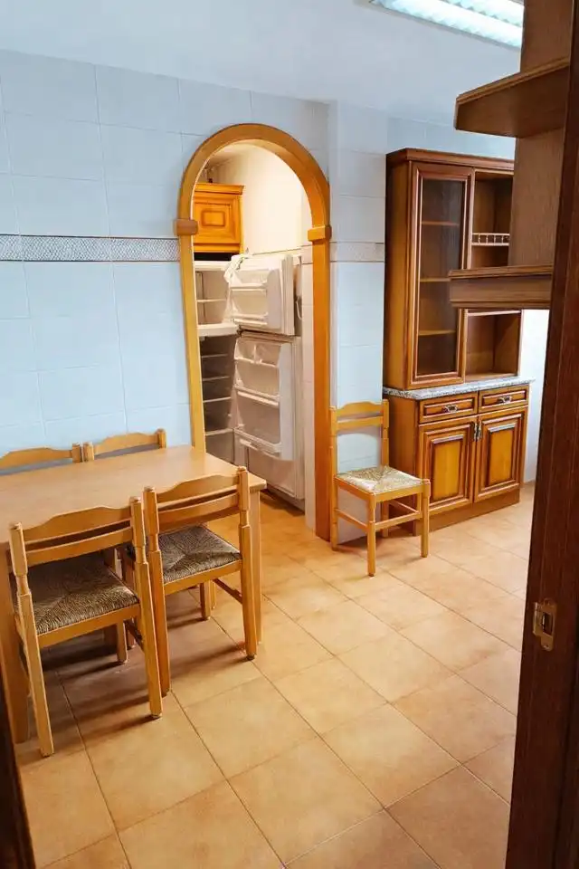 Kitchen of Flat for sale in Zaragoza  with Air Conditioner, Heating and Parquet flooring