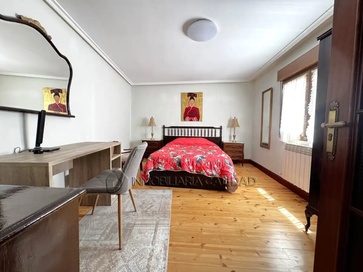 Bedroom of Flat for rent in Burgos  with Heating and Furnished