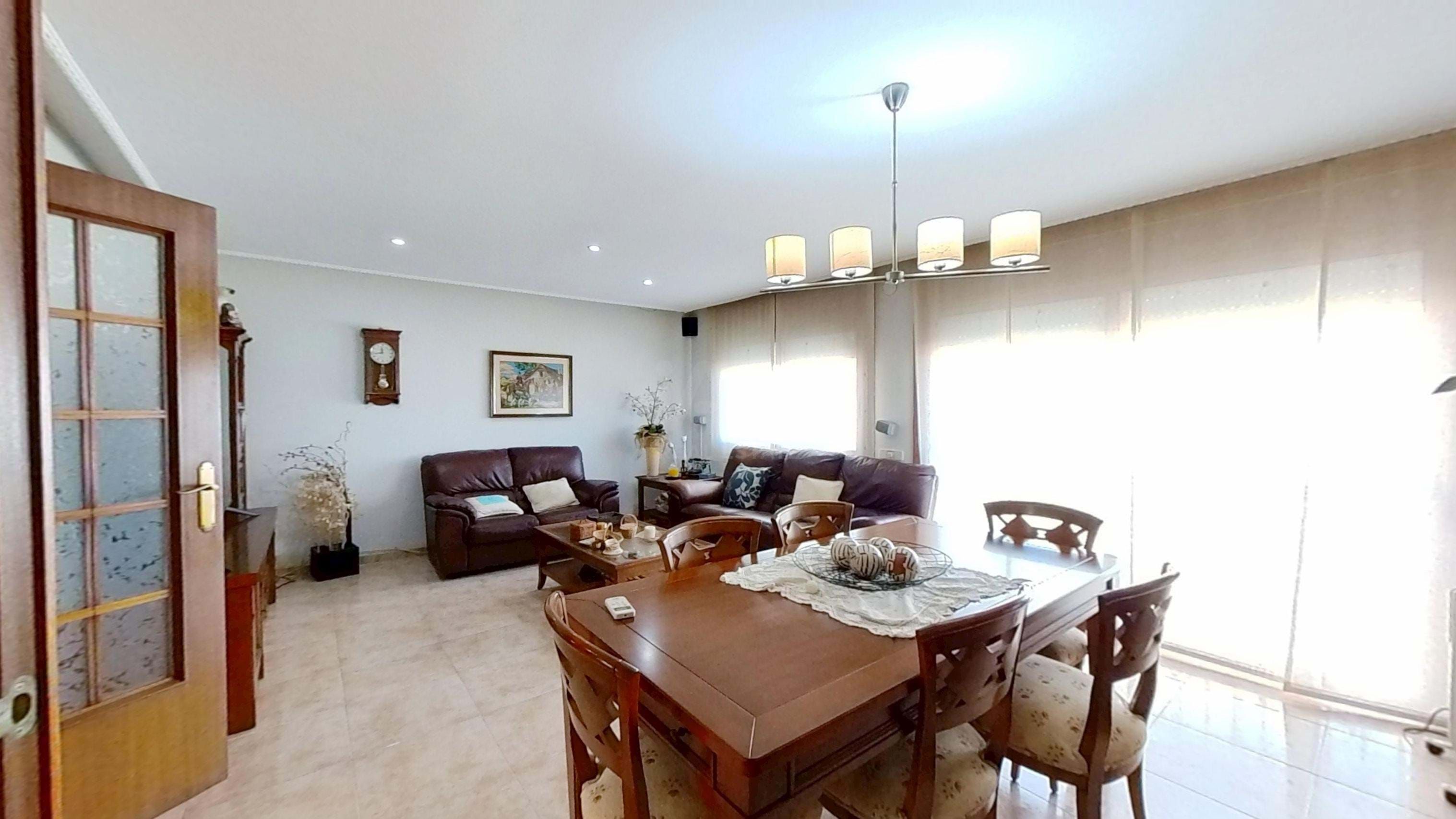 Sala d'estar de Casa o xalet en venda en Llorenç del Penedès amb Terrassa