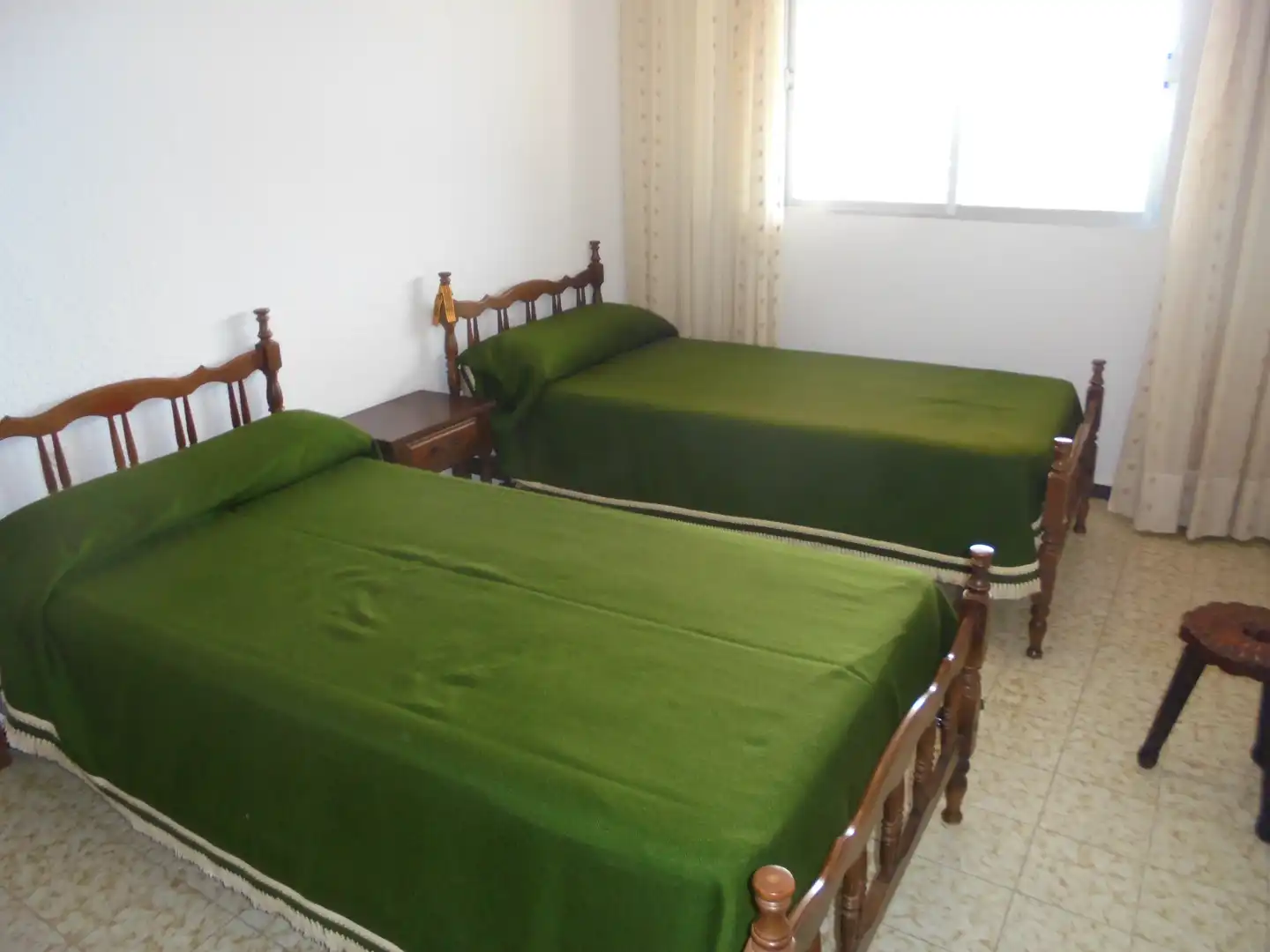 Schlafzimmer von Wohnungen zur Miete in Benicasim / Benicàssim mit Privatgarten, Terrasse und Möbliert