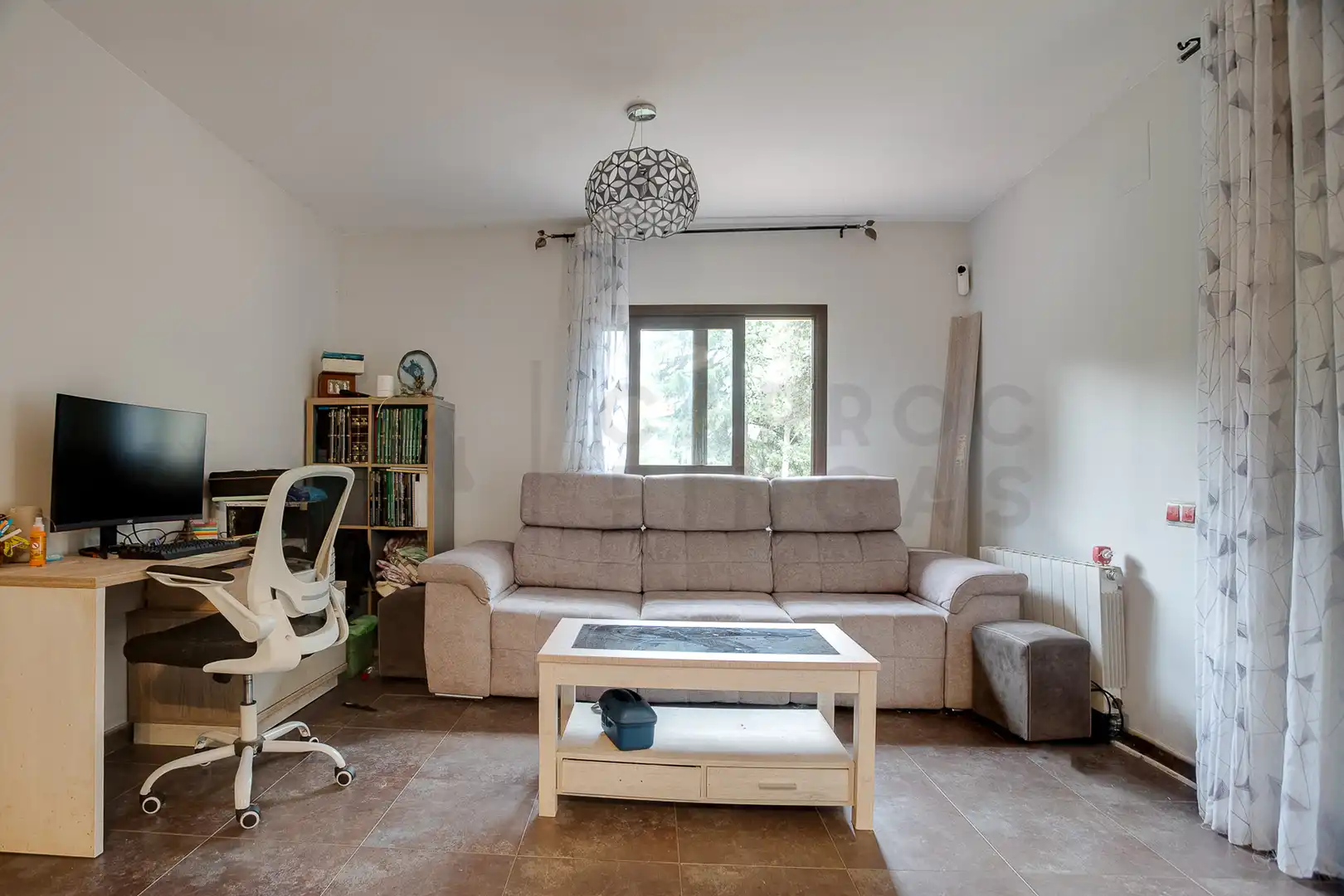 Wohnzimmer von Haus oder Chalet zum Verkauf in Vallgorguina mit Heizung, Privatgarten und Ofen