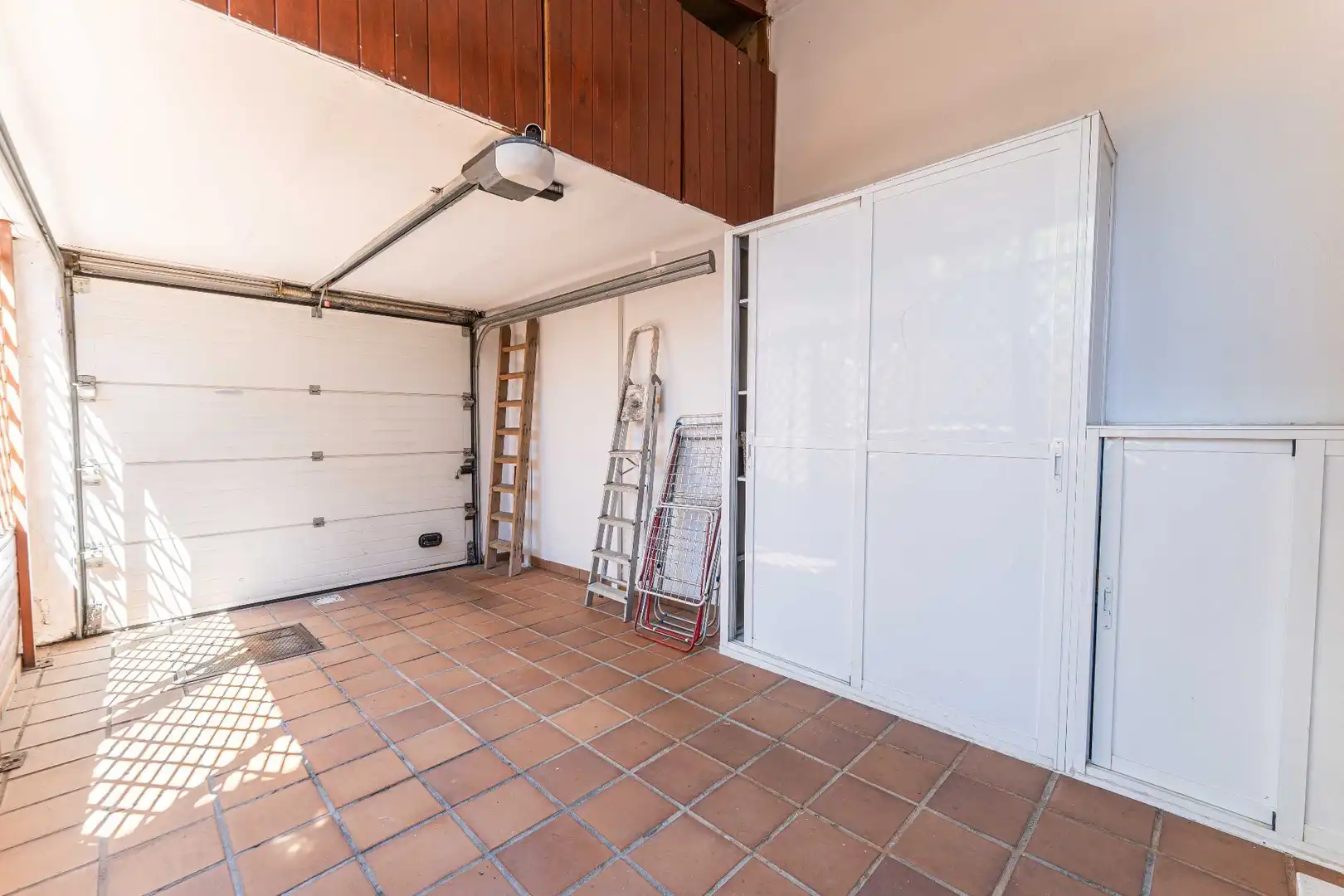 Casa adosada en venta en Fuenlabrada con Aire acondicionado, Calefacción y Jardín privado