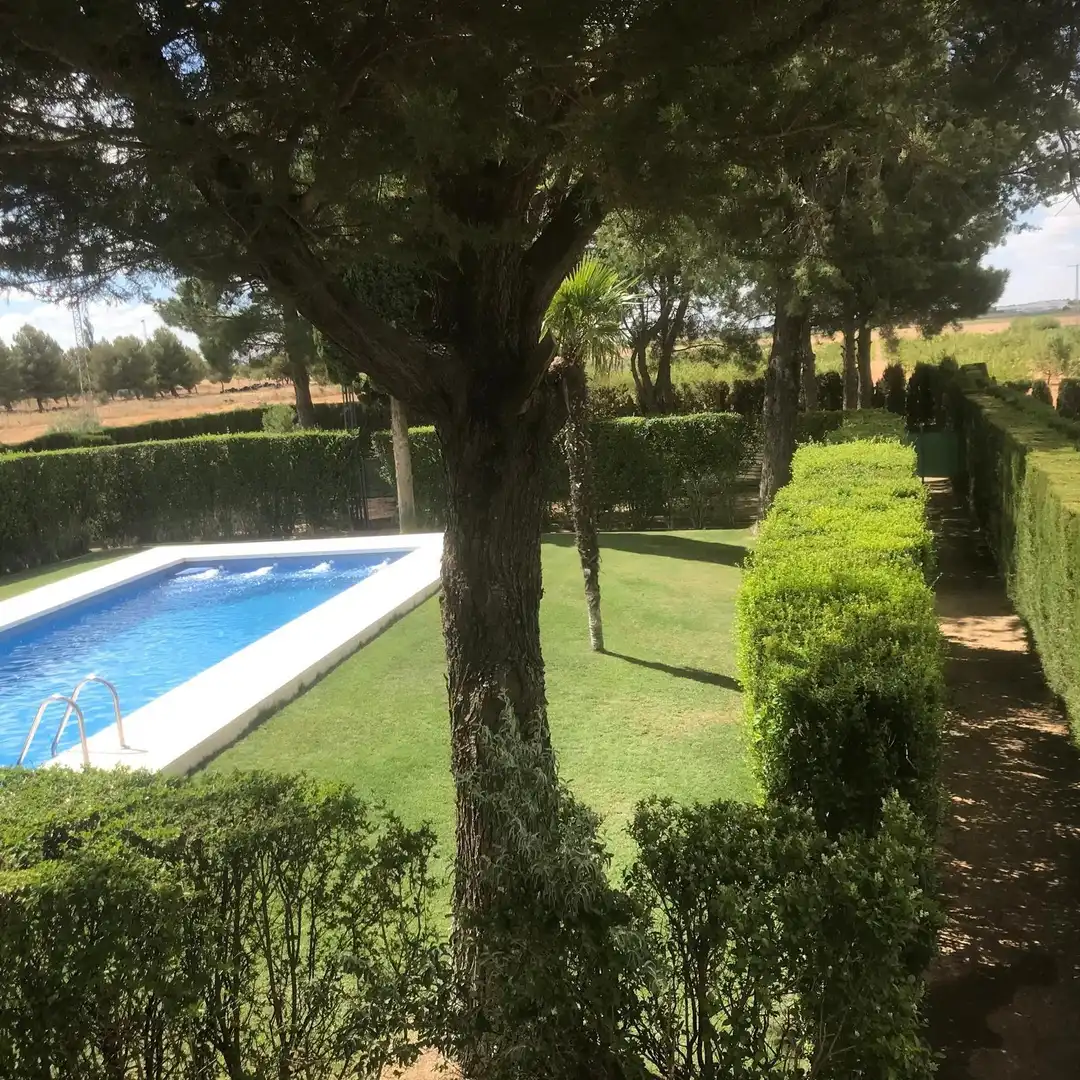Jardín de Casa o chalet en venta en Quintanar de la Orden con Aire acondicionado, Calefacción y Jardín privado