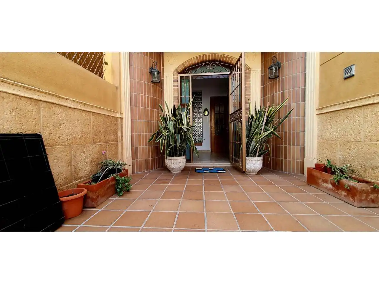 Casa adosada en venta en Roquetas de Mar con Aire acondicionado, Calefacción y Jardín privado