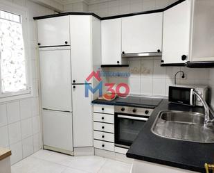 Cuina de Apartament en venda en Miranda de Ebro amb Calefacció, Parquet i Terrassa