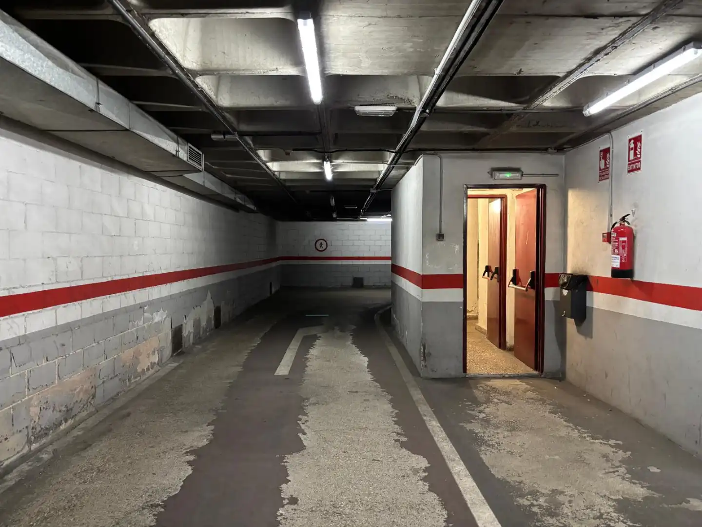Einzelparkplatz mit Aufzug zum Verkauf in Avenida del Cid Campeador, imagen 6