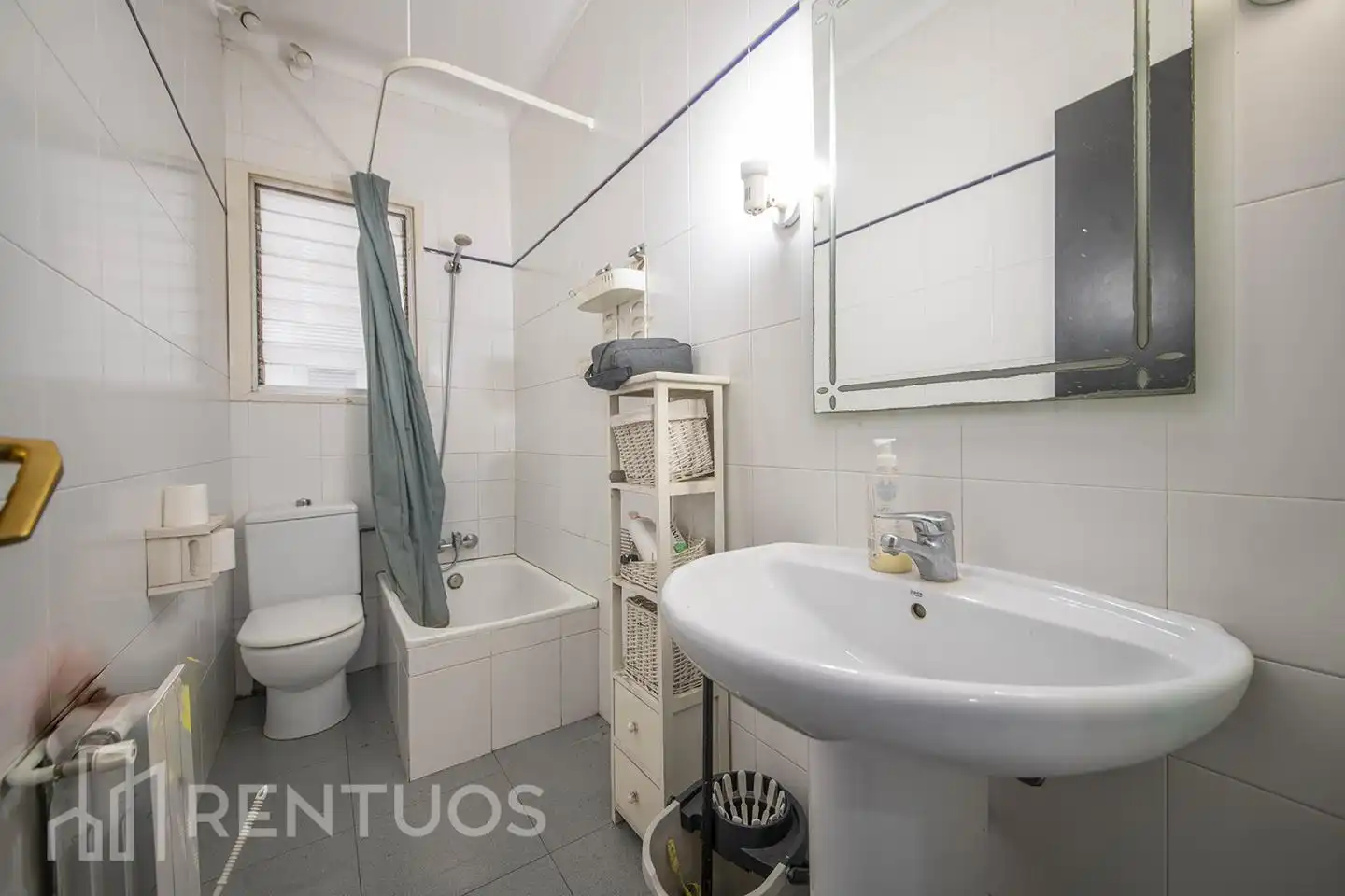 Flat for sale in calle de Joan Güell, Barri de les Corts