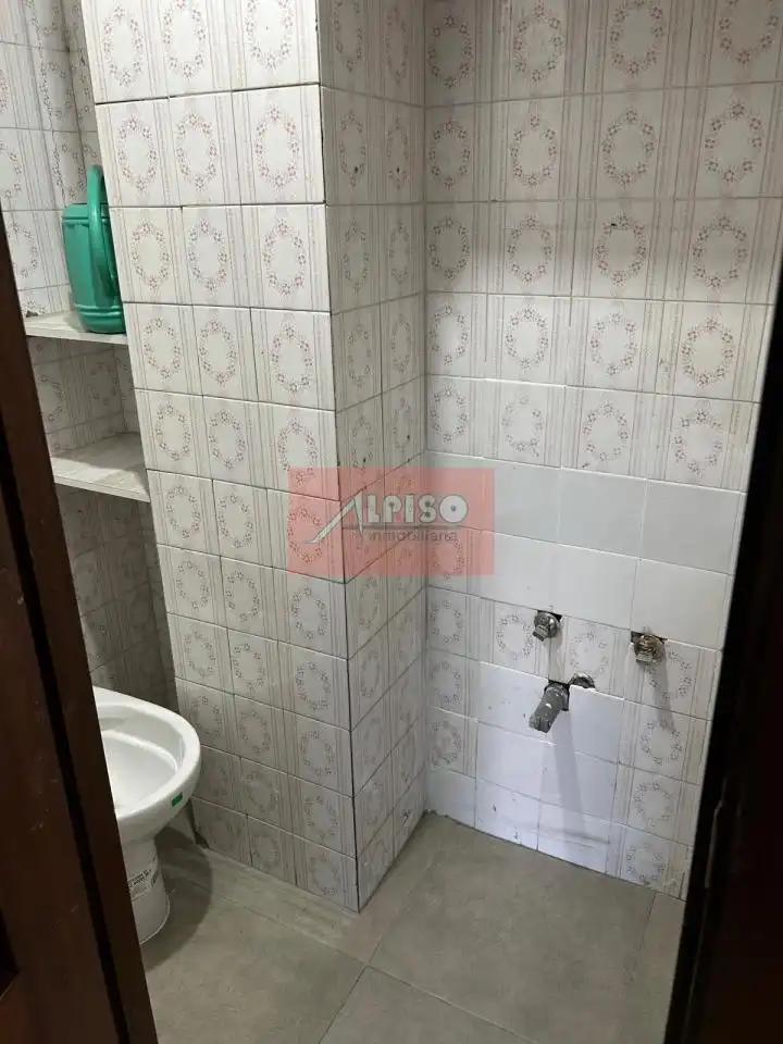 Bathroom of Flat for sale in Ourense Capital   with Heating, Parquet flooring and Terrace