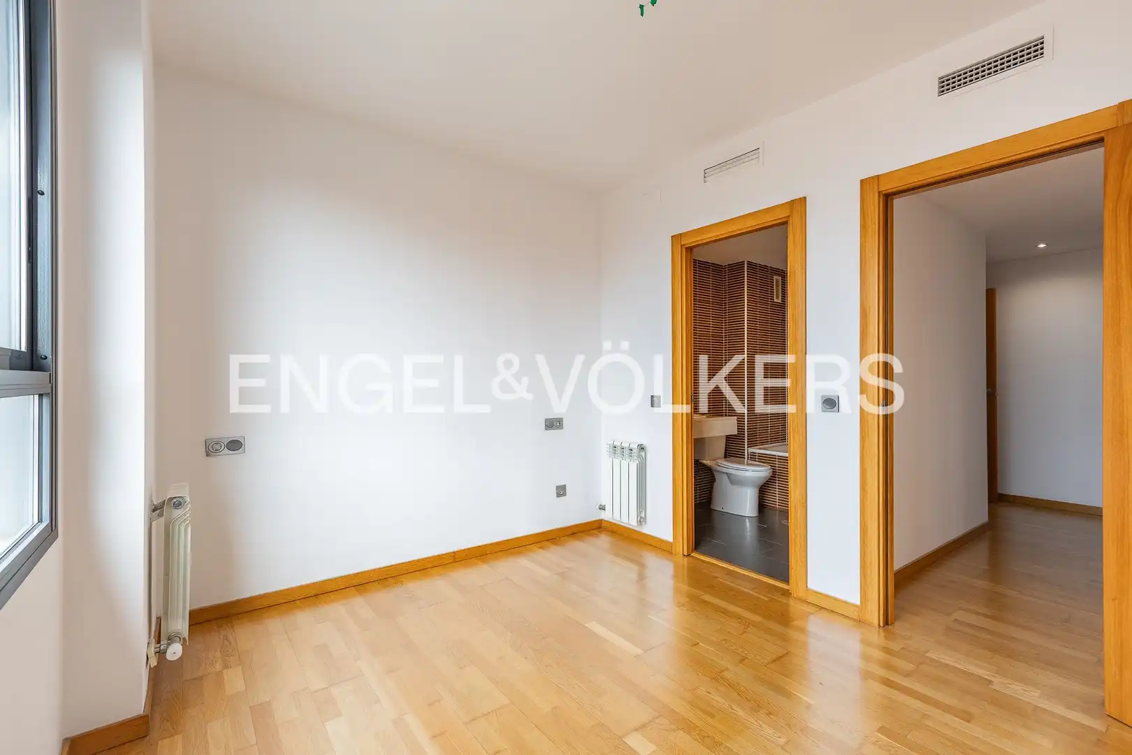 Piso en venta en Sabadell con Aire acondicionado, Calefacción y Jardín privado
