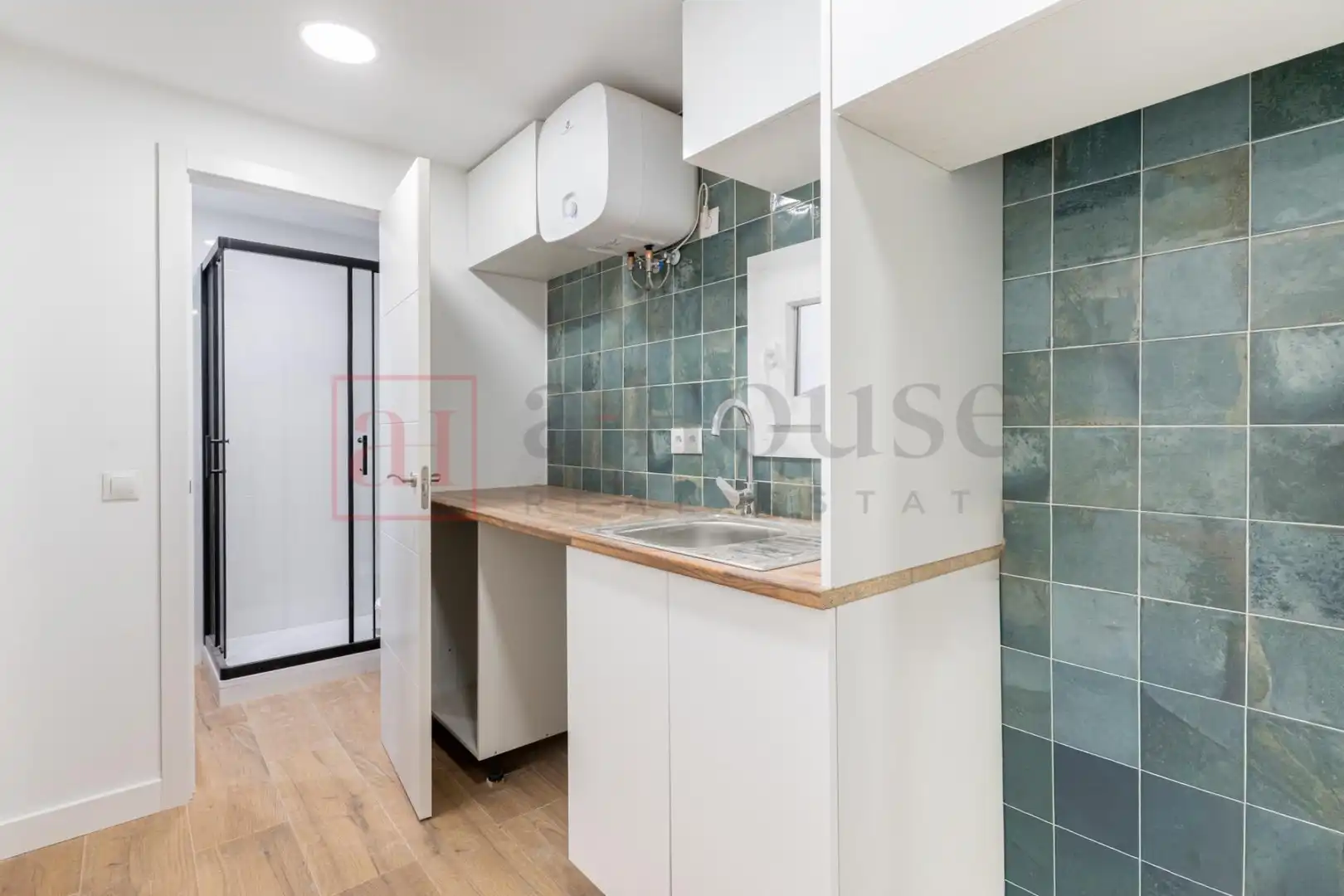 Cocina de Local en venta en Madrid con Aire acondicionado