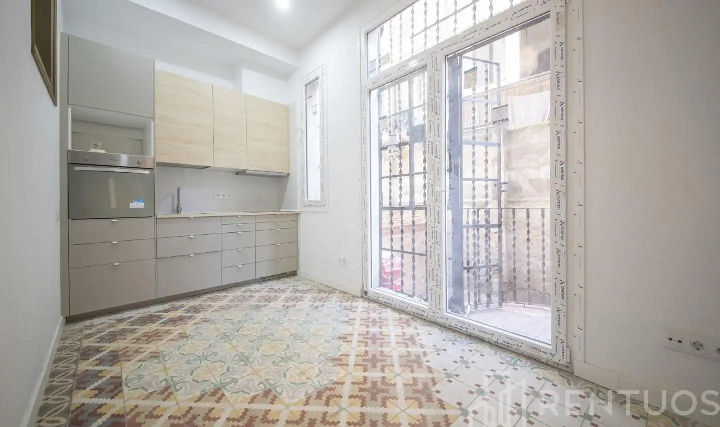 Local de alquiler en calle de Sant Pere Màrtir, Vila de Gràcia