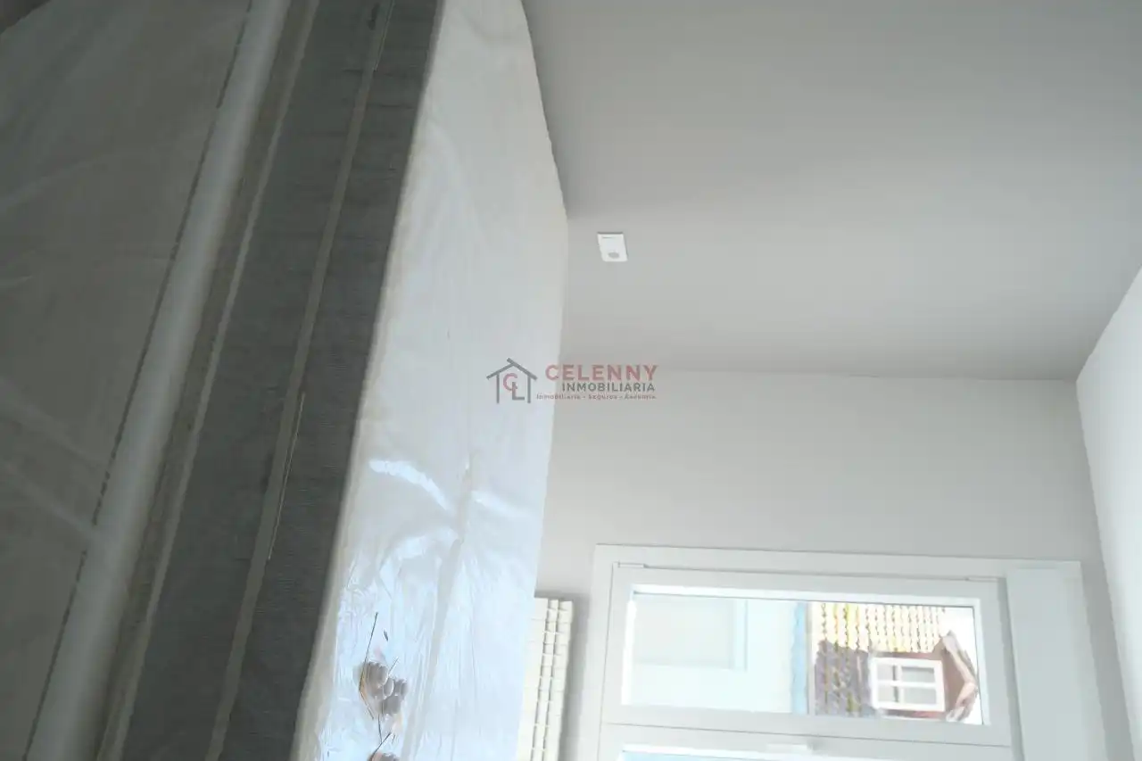 Dormitori de Apartament en venda en Ourense Capital  amb Aire condicionat i Calefacció