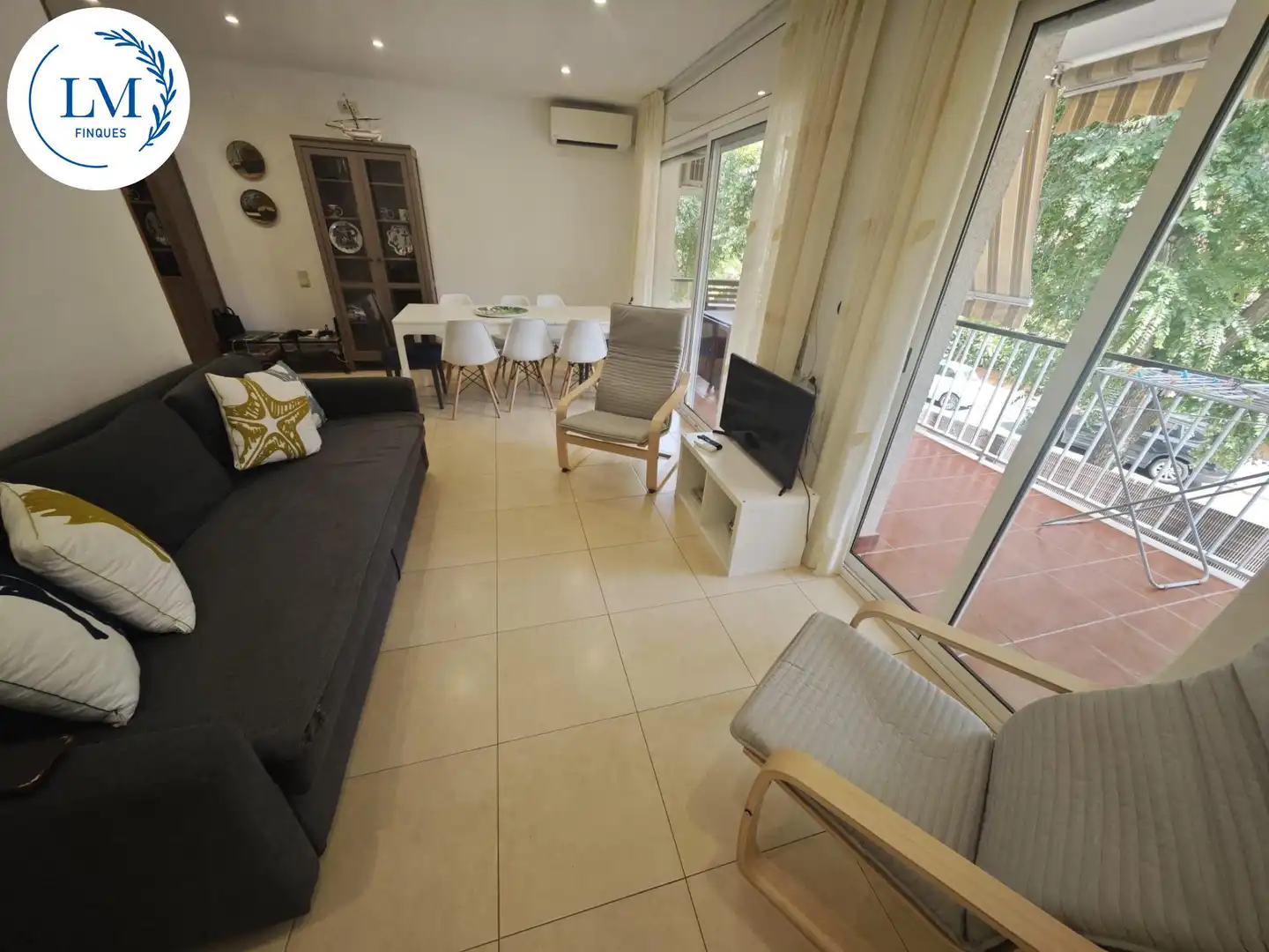 Sala de estar de Piso en venta en Vilanova i la Geltrú con Aire acondicionado, Calefacción y Terraza