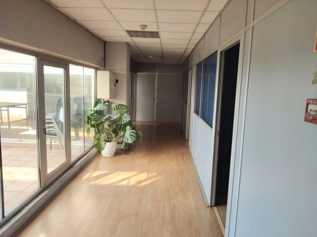 Nave industrial en Alquiler en Montornès del Vallès