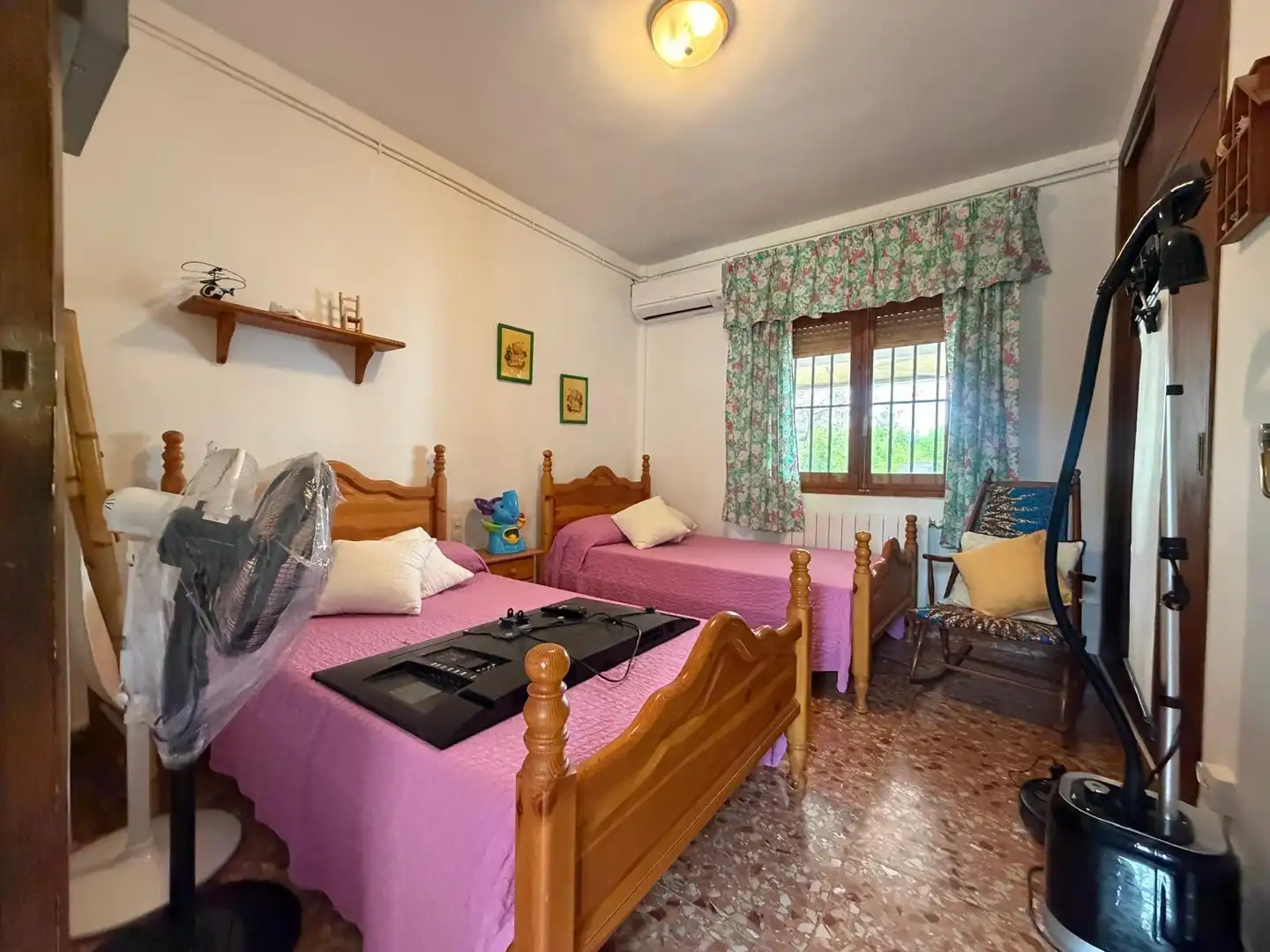 Habitación de Casa o chalet en venta en Albacete con Aire acondicionado, Calefacción y Jardín privado