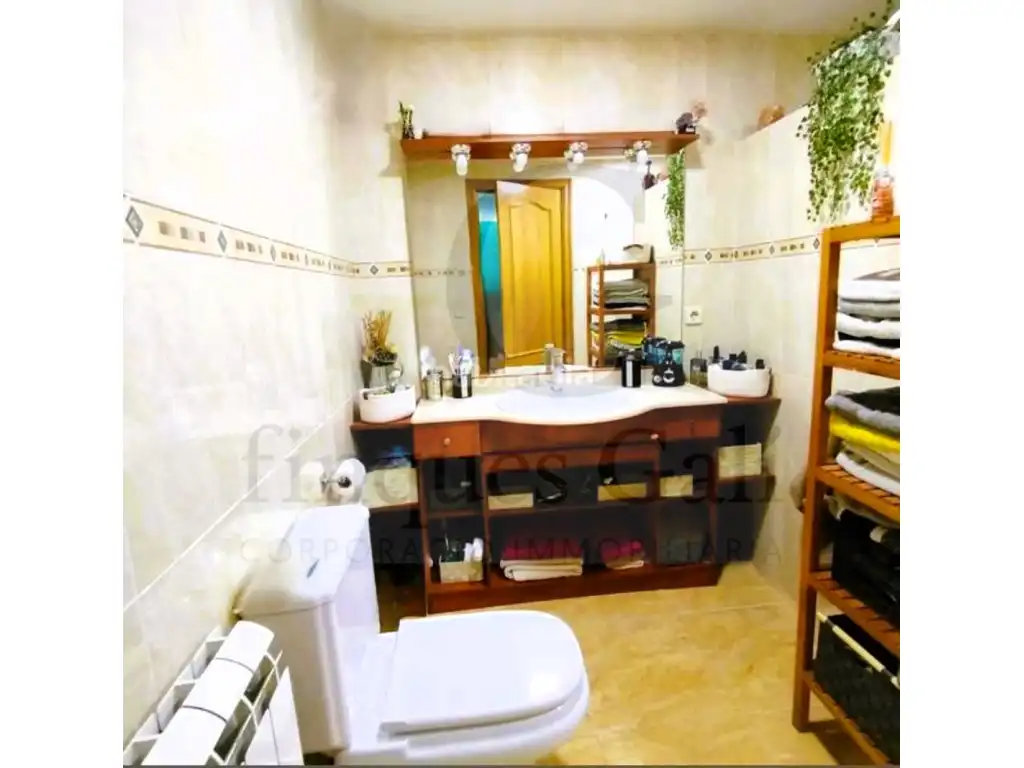 Bathroom of Houses for sale in Olvan  with Oven