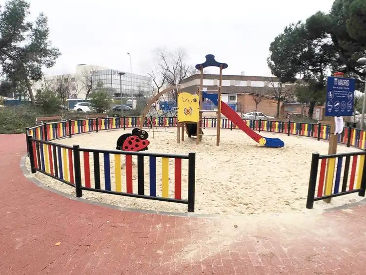 Vista exterior de Piso en venta en Madrid con Aire acondicionado, Calefacción y Parquet