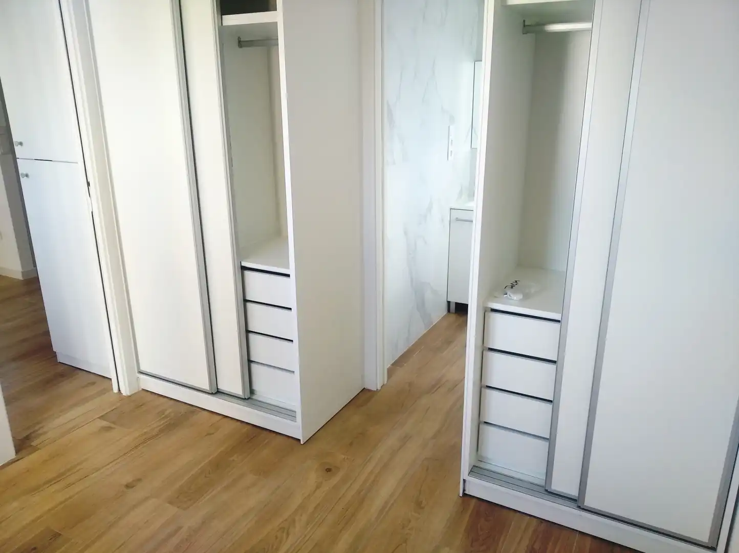 Habitación de Apartamento de alquiler en El Campello con Aire acondicionado, Calefacción y Parquet