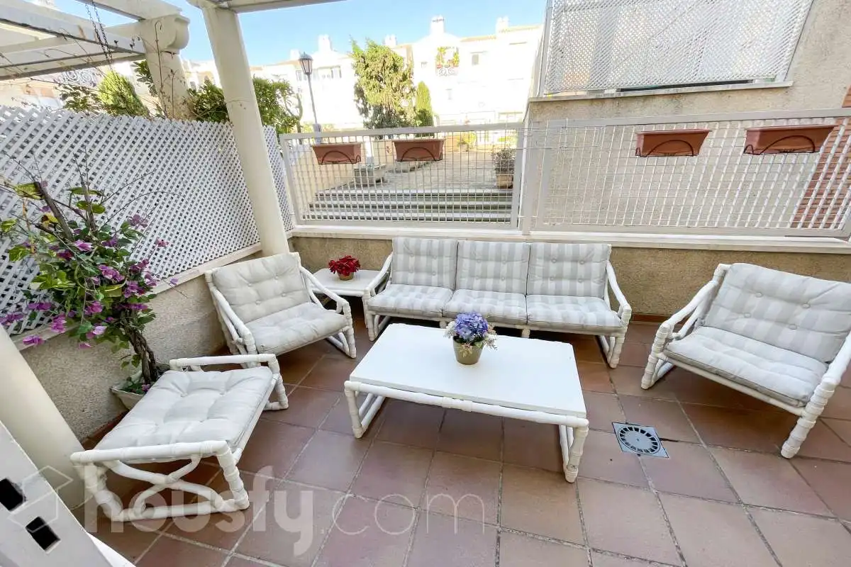 Terrassa de Casa o xalet en venda en Bormujos amb Aire condicionat, Jardí privat i Terrassa