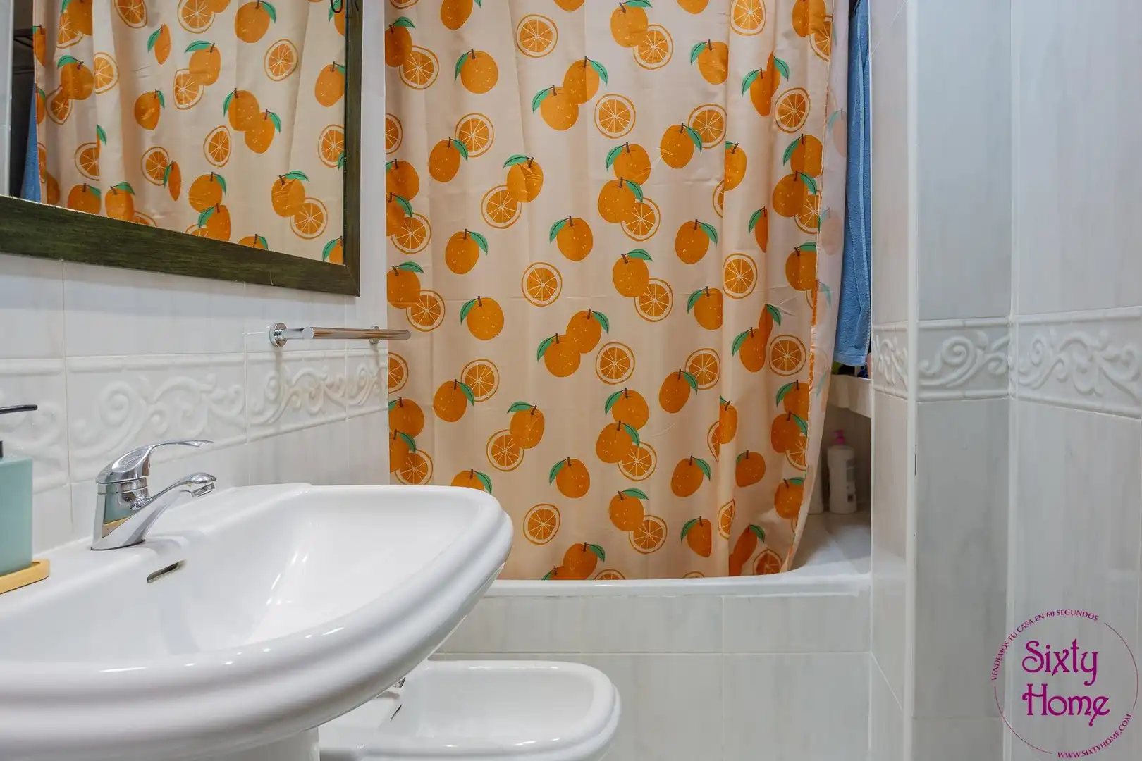 Bathroom of Flat for sale in Zaragoza  with Heating