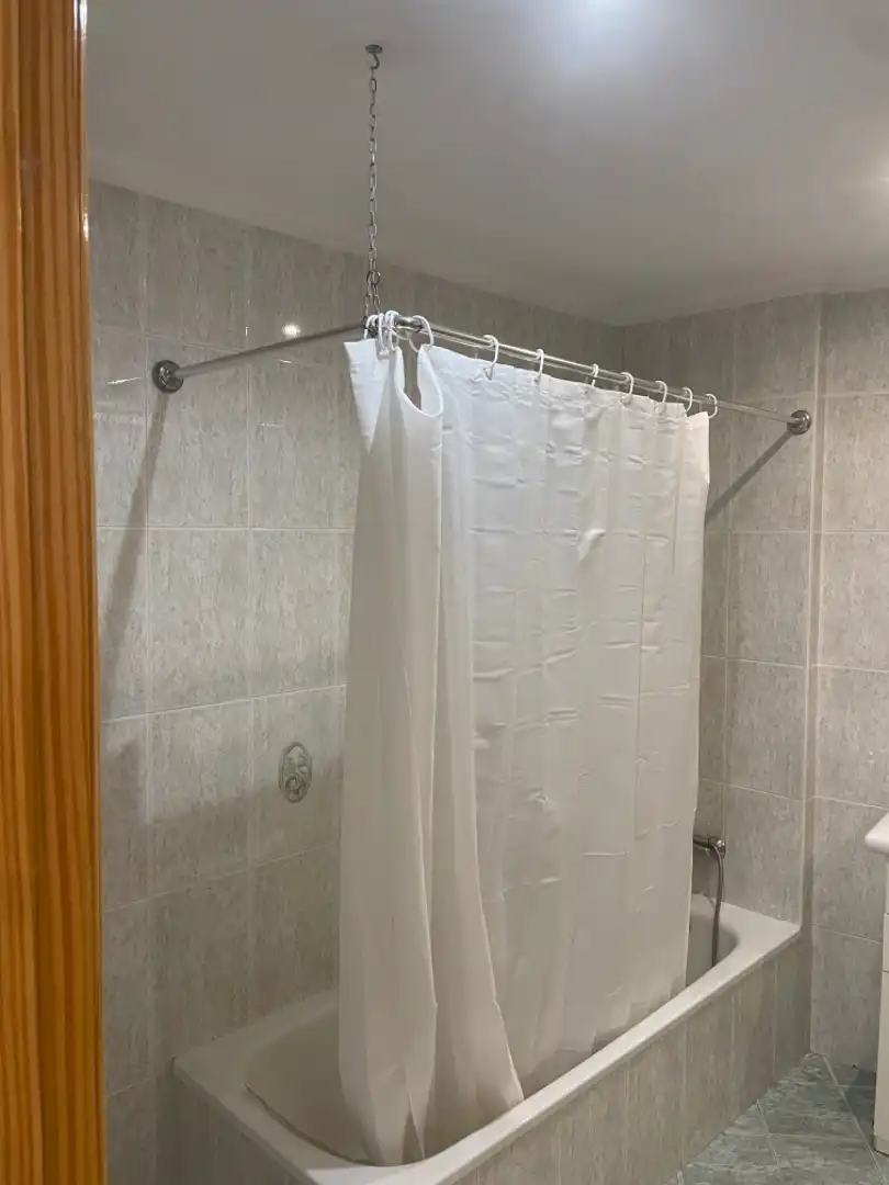 Bany de Pis en venda en Mijas amb Aire condicionat, Piscina i Moblat