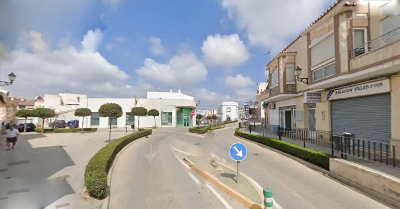 Vista exterior de Nave industrial en venta en Vélez-Málaga