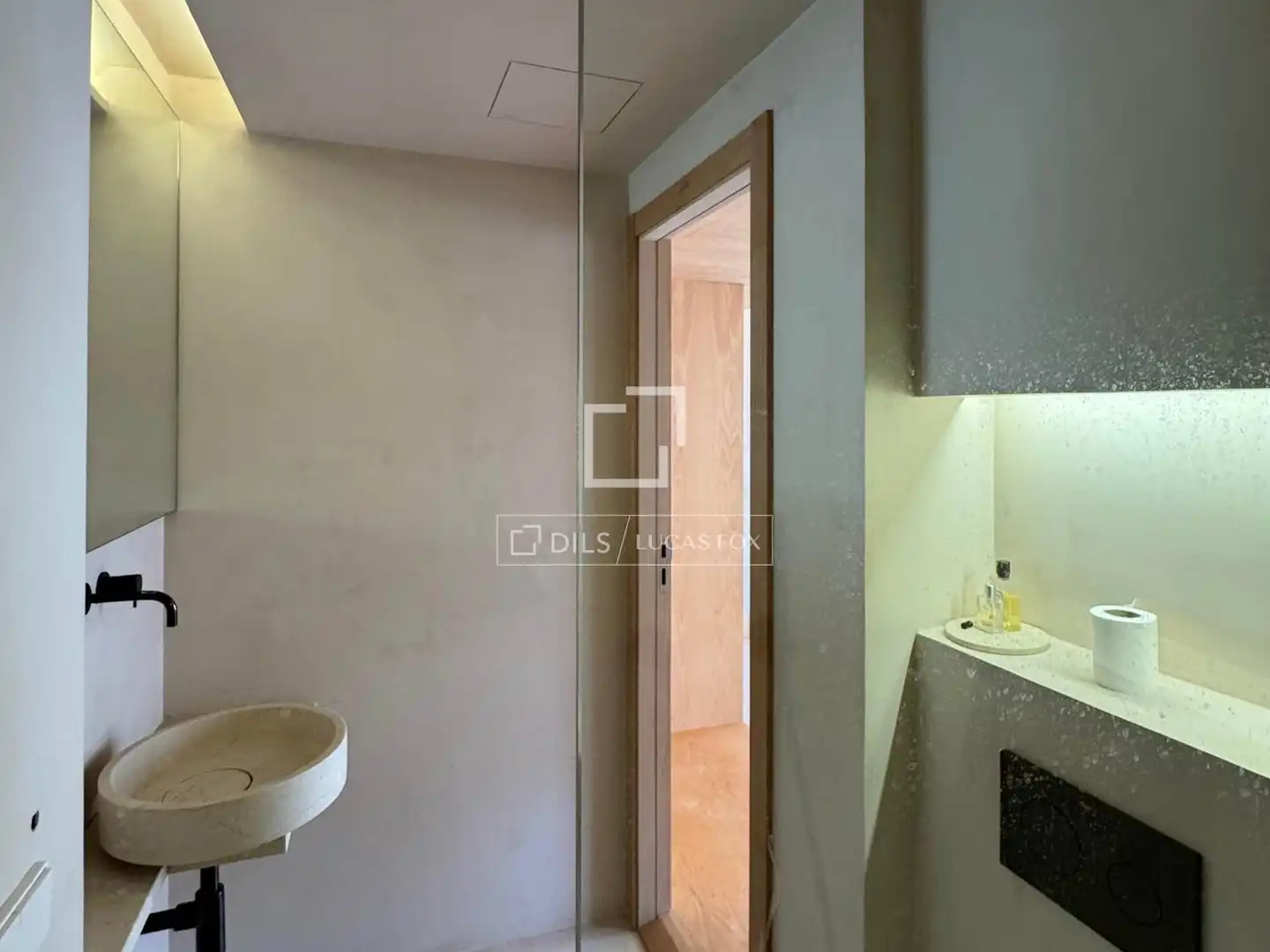 Bathroom of Flat for rent in  Palma de Mallorca  with Air Conditioner, Heating and Parquet flooring