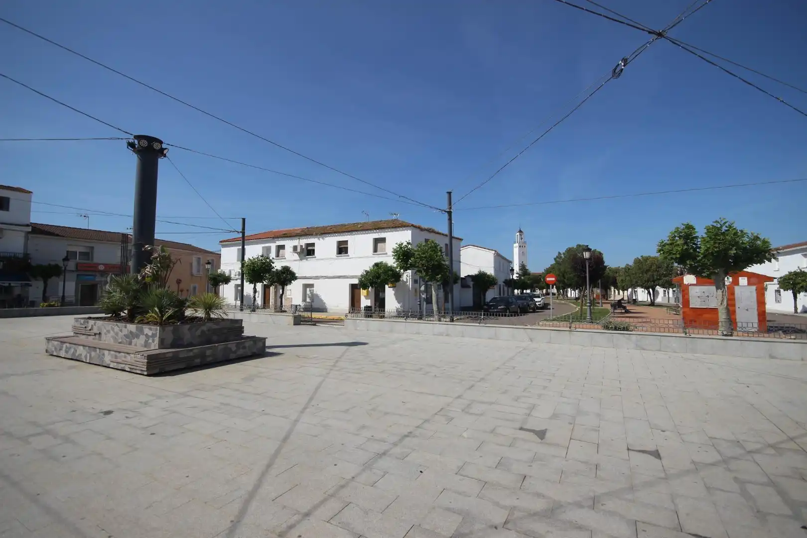 Vista exterior de Casa o xalet en venda en Pueblonuevo del Guadiana amb Terrassa, Traster i Balcó