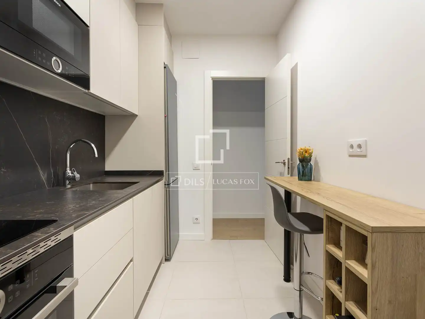Küche von Wohnung zum Verkauf in Barcelona mit Klimaanlage, Möbliert und Balkon