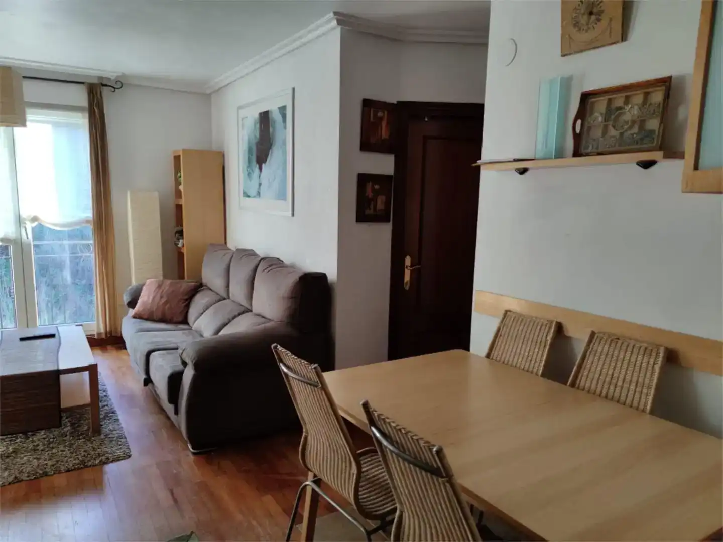 Wohnzimmer von Wohnung zur Miete in Deba mit Möbliert und Balkon