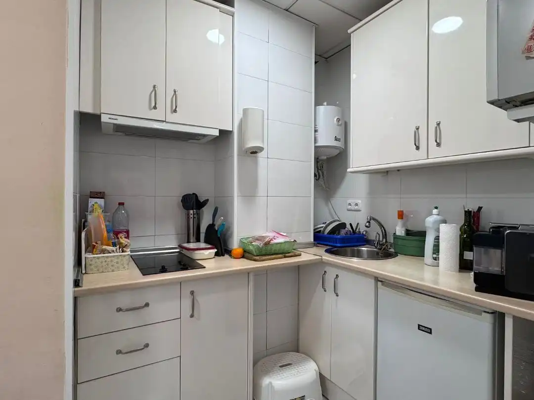 Küche von Büro zum Verkauf in Málaga mit Klimaanlage, Heizung und Terrasse