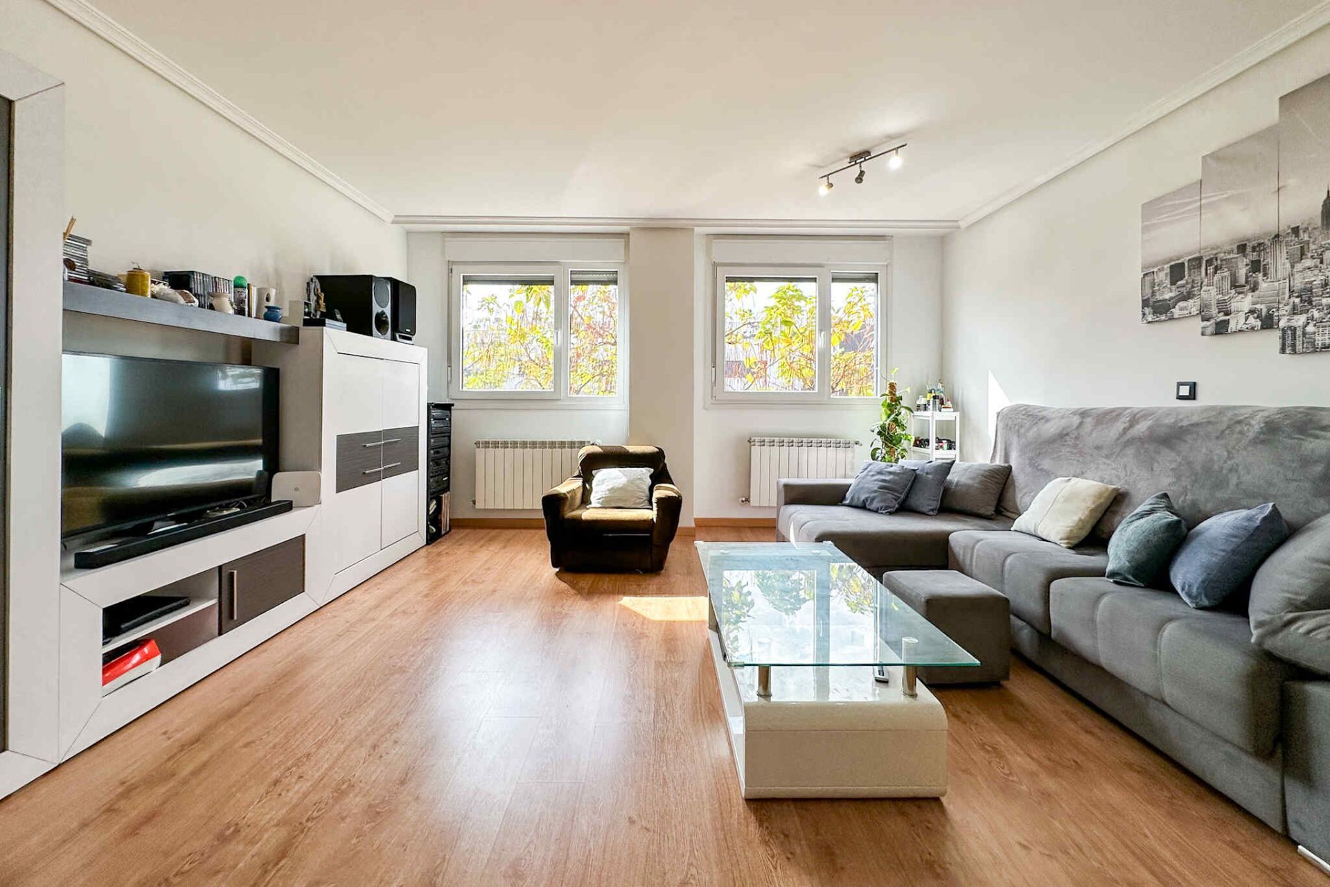 Sala d'estar de Pis en venda en Villalbilla amb Aire condicionat, Calefacció i Traster