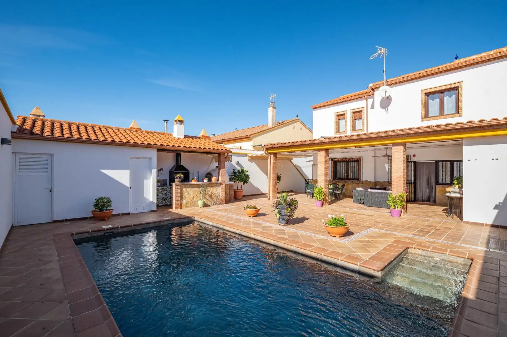 Piscina de Casa o chalet en venta en Albolote con Aire acondicionado, Calefacción y Terraza